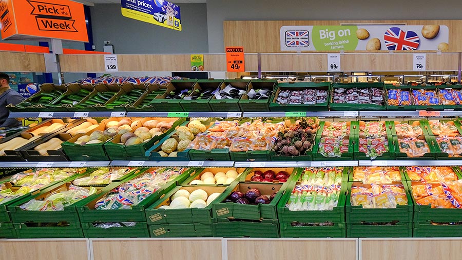 Lidl to sell ‘stunted’ vegetables to help drought-hit growers