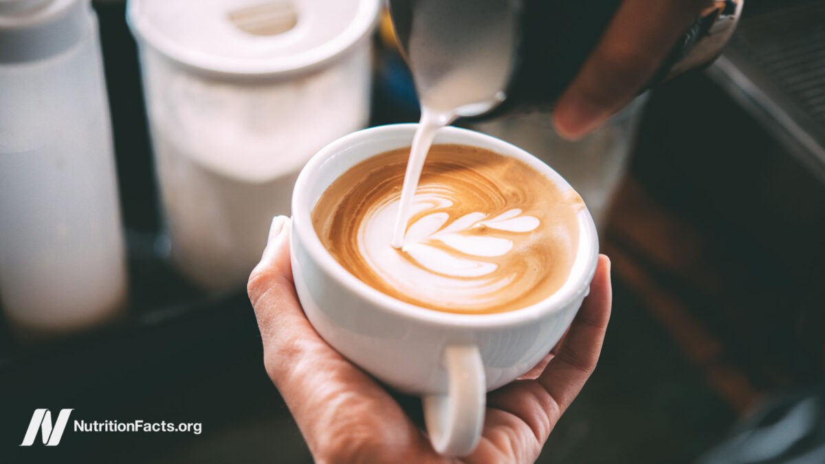Coffee Benefits Blocked by Adding Milk?
