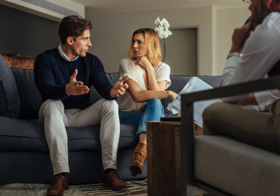 couple in counseling how to know when to leave a relationship