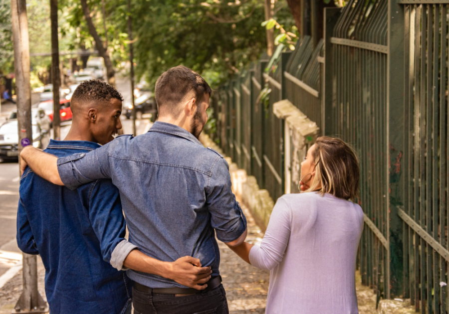 21 Essential Rules for Throuple Dating